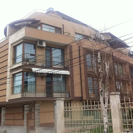 アパート Komsomolska 40 *